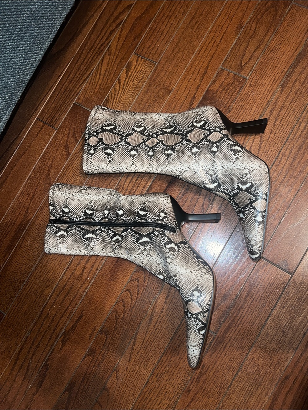 Snake booties - Picture 4 of 7